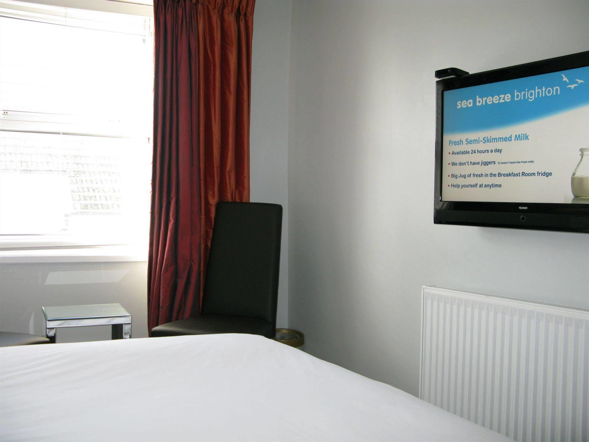 Oyo Lifestyle Hotel Sea Breeze Brighton Eksteriør billede