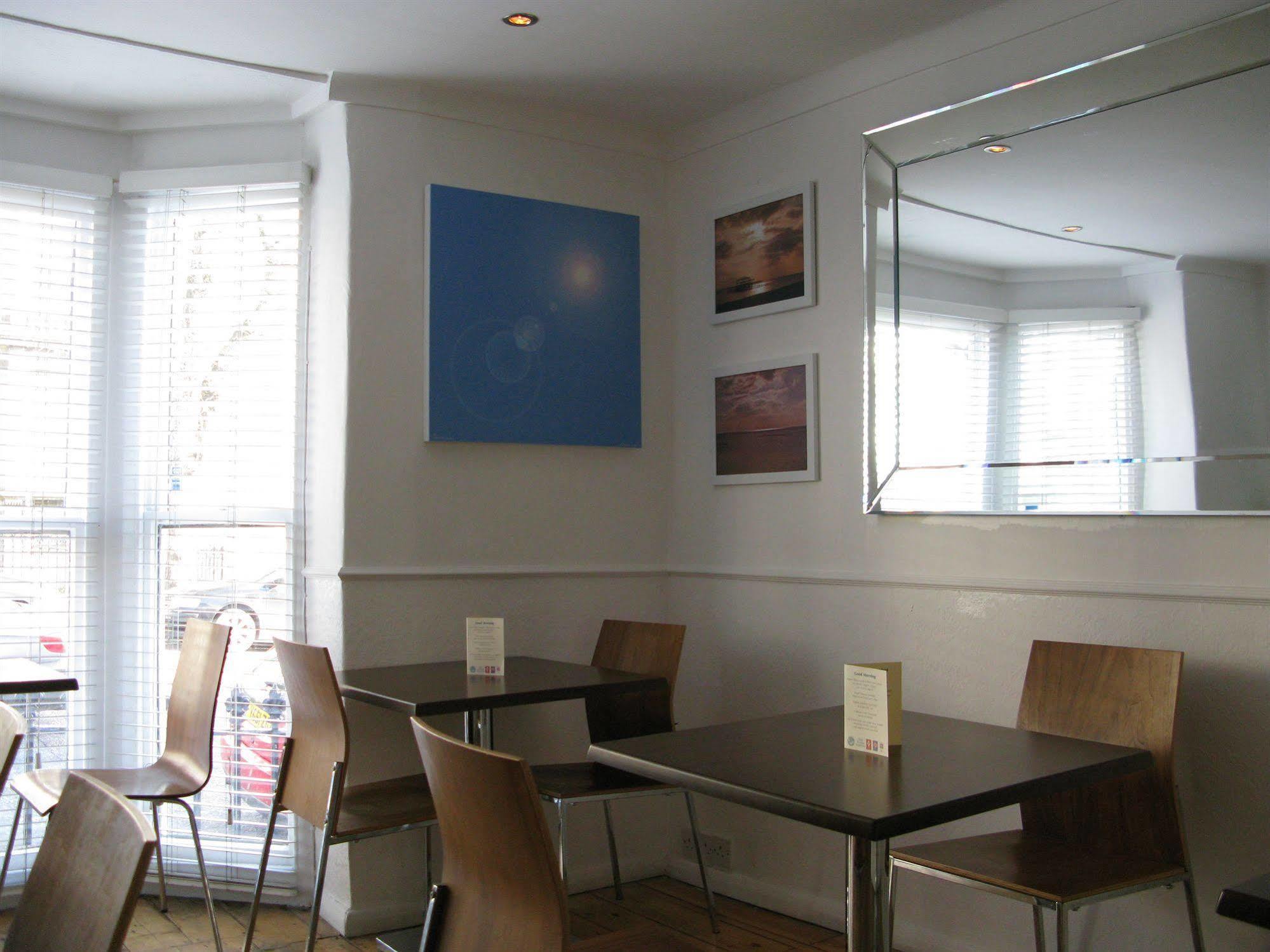 Oyo Lifestyle Hotel Sea Breeze Brighton Eksteriør billede