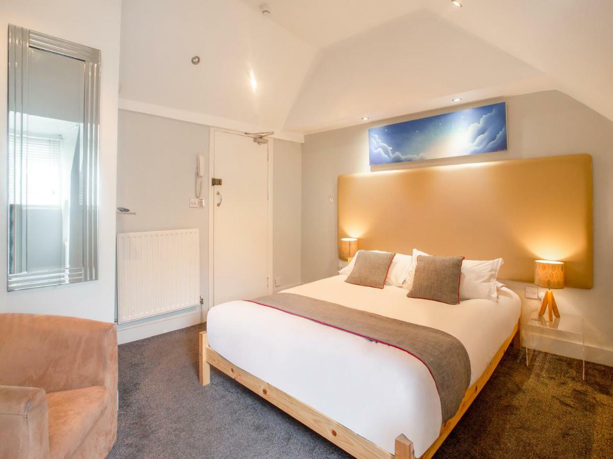 Oyo Lifestyle Hotel Sea Breeze Brighton Eksteriør billede