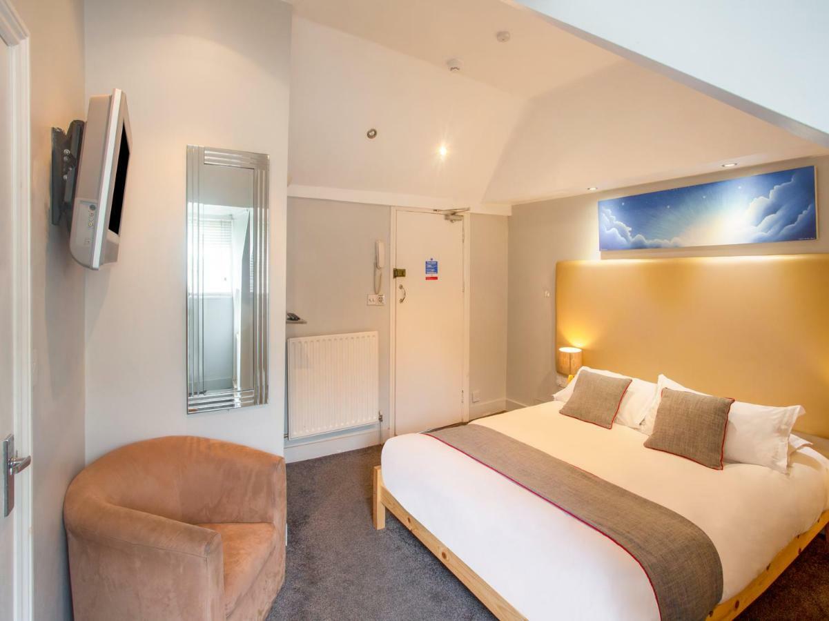 Oyo Lifestyle Hotel Sea Breeze Brighton Eksteriør billede